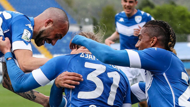 Sport Calcio Serie B Stadio Mario Rigamonti Brescia Spal nella foto Birkir Bjarnason esulta dopo il gol con i compagni 1/05/2021 nicoli@newreporter