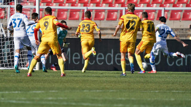 Photo LiveMedia/Emmanuele Mastrodonato
Lecce, Italy, March 12, 2022, Italian soccer Serie B match
US Lecce vs Brescia Calcio
Image shows:
Dimitri Bisoli (Brescia Calcio) scores a goal of 1-1
LiveMedia - World Copyright