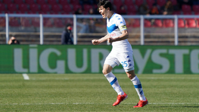 Photo LiveMedia/Emmanuele Mastrodonato
Lecce, Italy, March 12, 2022, Italian soccer Serie B match
US Lecce vs Brescia Calcio
Image shows:
Dimitri Bisoli (Brescia Calcio) celebrates after scoring a goal of 1-1
LiveMedia - World Copyright