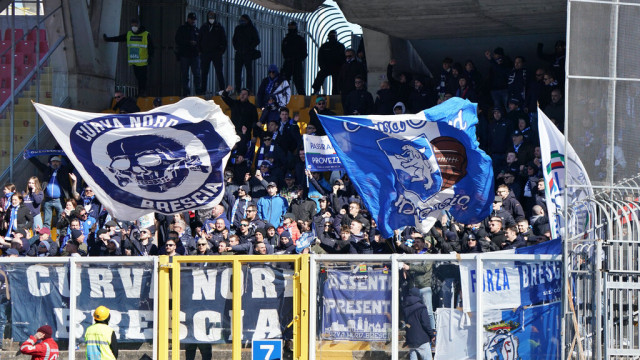 Photo LiveMedia/Emmanuele Mastrodonato
Lecce, Italy, March 12, 2022, Italian soccer Serie B match
US Lecce vs Brescia Calcio
Image shows:
Brescia Calcio supporters
LiveMedia - World Copyright