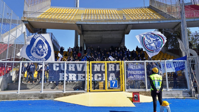 Photo LiveMedia/Emmanuele Mastrodonato
Lecce, Italy, March 12, 2022, Italian soccer Serie B match
US Lecce vs Brescia Calcio
Image shows:
Brescia Calcio supporters
LiveMedia - World Copyright