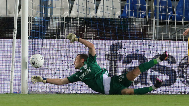 Photo LiveMedia/Luca Amedeo Bizzarri
Brescia, Italy, April 11, 2022, Italian soccer Serie B match
Brescia Calcio vs Parma Calcio
Image shows:
Martin Turk of PARMA CALCIO in action during the Serie B match between Brescia Calcio and Parma Calcio at Stadio Mario Rigamonti on April 11, 2022 in Brescia, Italy.
LiveMedia - World Copyright