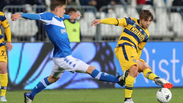Photo LiveMedia/Luca Amedeo Bizzarri
Brescia, Italy, April 11, 2022, Italian soccer Serie B match
Brescia Calcio vs Parma Calcio
Image shows:
Adrian Bernabe of PARMA CALCIO in action during the Serie B match between Brescia Calcio and Parma Calcio at Stadio Mario Rigamonti on April 11, 2022 in Brescia, Italy.
LiveMedia - World Copyright