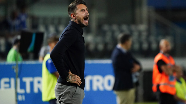 Photo LiveMedia/Luca Rossini
Brescia, Italy, August 14, 2022, Italian soccer Serie B match
Brescia Calcio vs FC Sudtirol
Image shows:
The head coach Leandro Greco (FC Sudtirol)
LiveMedia - World Copyright