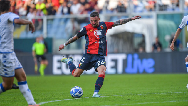 Photo LiveMedia/Danilo Vigo
Genoa, Italy, October 29, 2022, Italian soccer Serie B match
Genoa CFC vs Brescia Calcio
Image shows:
Filip Wojciech Jagiello (Genoa) goal 1-0
LiveMedia - World Copyright