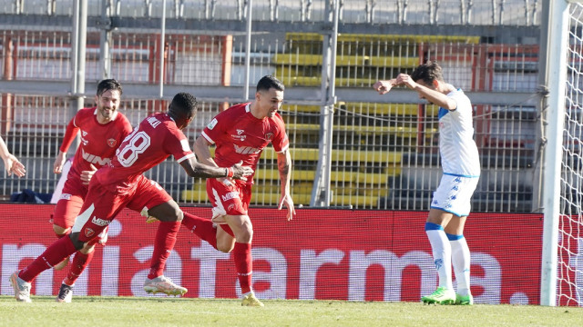 Photo LiveMedia/Loris Cerquiglini
Perugia, Italy, February 04, 2023, Italian soccer Serie B match
AC Perugia vs Brescia Calcio
Image shows:
santoro simone (n.25 perugia calcio) rejoices 1-0
LiveMedia - World Copyright