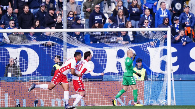 Photo LiveMedia/Luca Rossini
Brescia, Italy, February 25, 2023, Italian soccer Serie B match
Brescia Calcio vs SSC Bari
Image shows:
Leonardo Benedetti (SSC Bari) celebrates his goal
LiveMedia - World Copyright