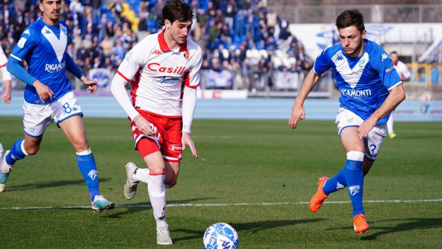 Photo LiveMedia/Luca Rossini
Brescia, Italy, February 25, 2023, Italian soccer Serie B match
Brescia Calcio vs SSC Bari
Image shows:
Leonardo Benedetti (SSC Bari)
LiveMedia - World Copyright