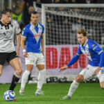 Francesco Pio Esposito (Spezia) hampered by Matthias Verreth (Brescia) during Spezia Calcio vs Brescia Calcio, Italian soccer Serie B match in La Spezia, Italy, March 28 2025