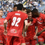 Matteo Tramoni (Pisa) celebrates with teammates after scoring the 0-1 goal during Brescia Calcio vs AC Pisa, Italian soccer Serie B match in Brescia, Italy, April 25 2025