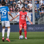Simone Trimboli of Mantova 1911 carries the ball during the Italian Serie B soccer championship football match between Brescia Calcio FC and Mantova 1911 at Mario Rigamonti Stadium on April 5, 2025, Brixia, Italy.