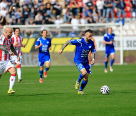 Valerio Crespi of Union Brescia runs with the ball during the match of 6th day of the Serie A Championship between L.R. Vicenza vs Union Brescia at the Romeo Menti Stadium on 29 March 2026 in Vicenza, VI.